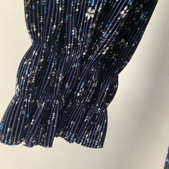 Very Plisse Long Maxi Dress Size UK 12 Floral Long Sleeve Blue V Neck - Picture 7 of 10